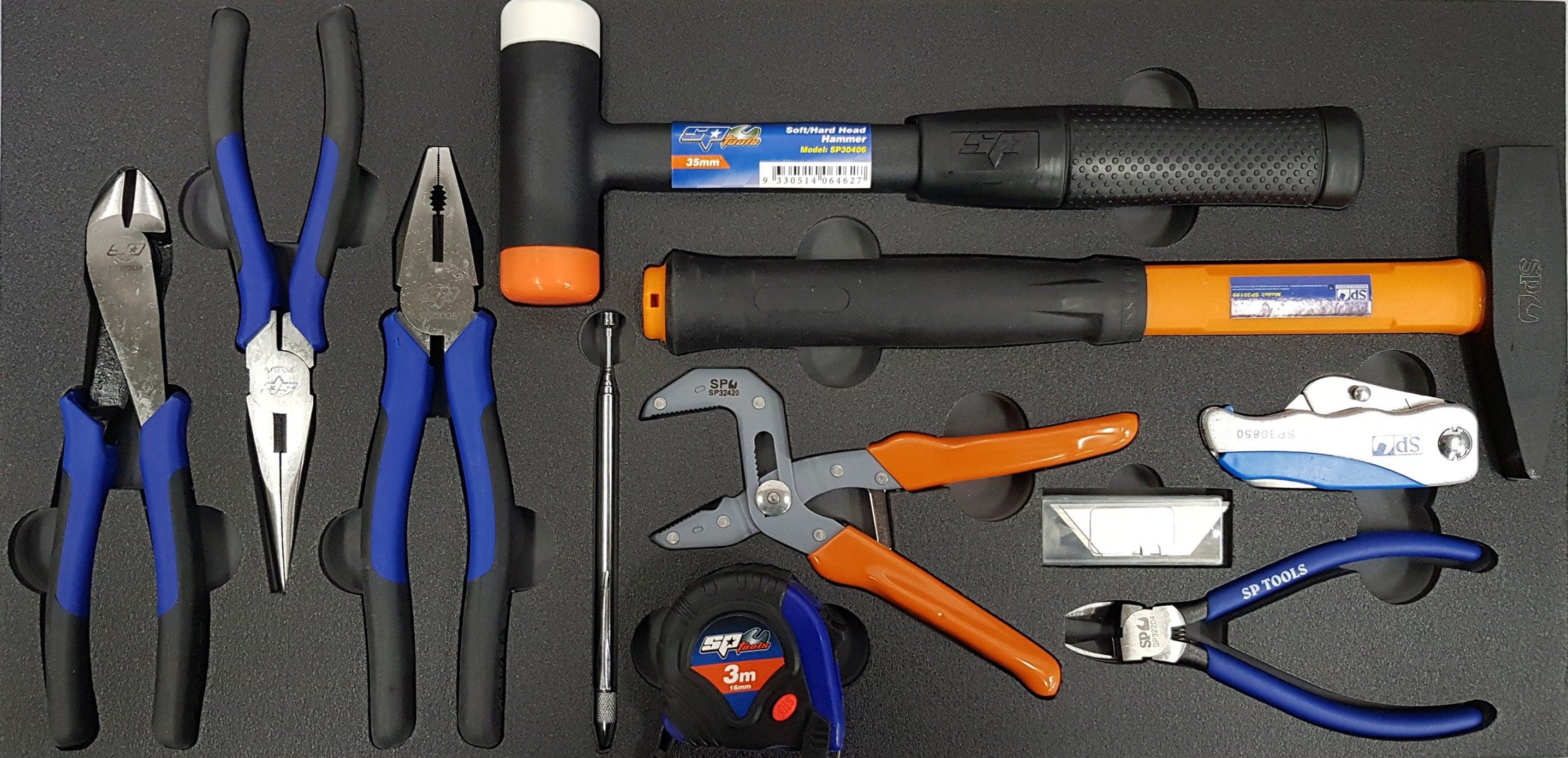 EVA FOAM INLEG 11 DELIG MET TANGEN EN HAMERS VOOR SP40101