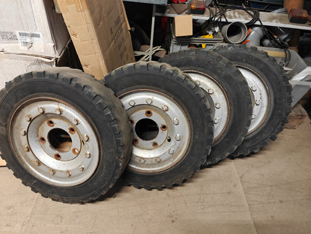 Spijkstaal wielen massief rubber - Weldingshop